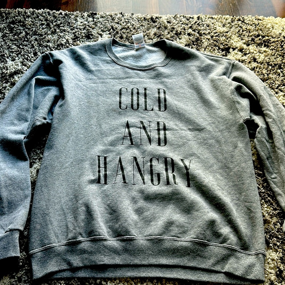 Graphic crew neck